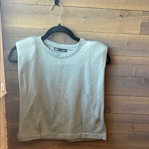 Zara Sage Green Sleeveless Sweatshirt with Relaxed Fit and Crew Neck
